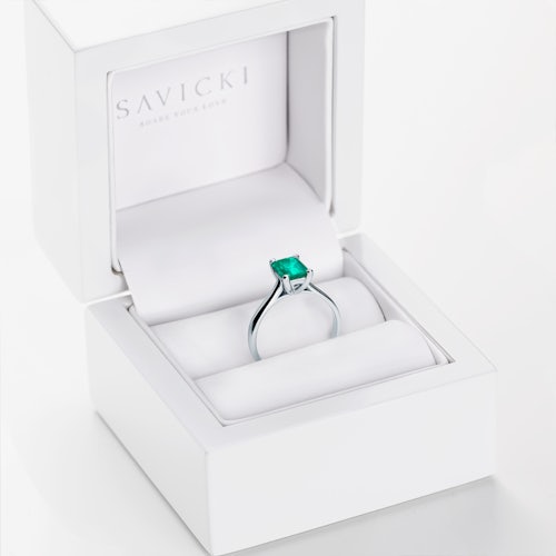 Pierścionek zaręczynowy SAVICKI: białe złoto, szmaragd